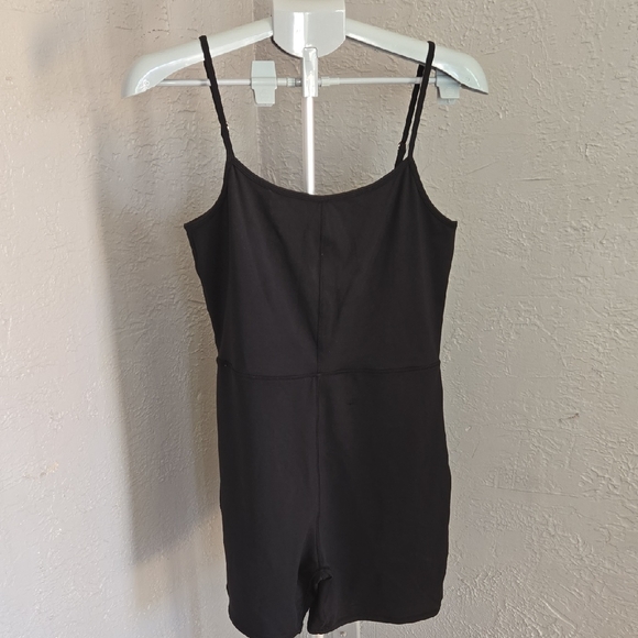 Mi ami Black Romper with Spaghetti Straps Athleisure Athletic Leisure Layering - Picture 1 of 8